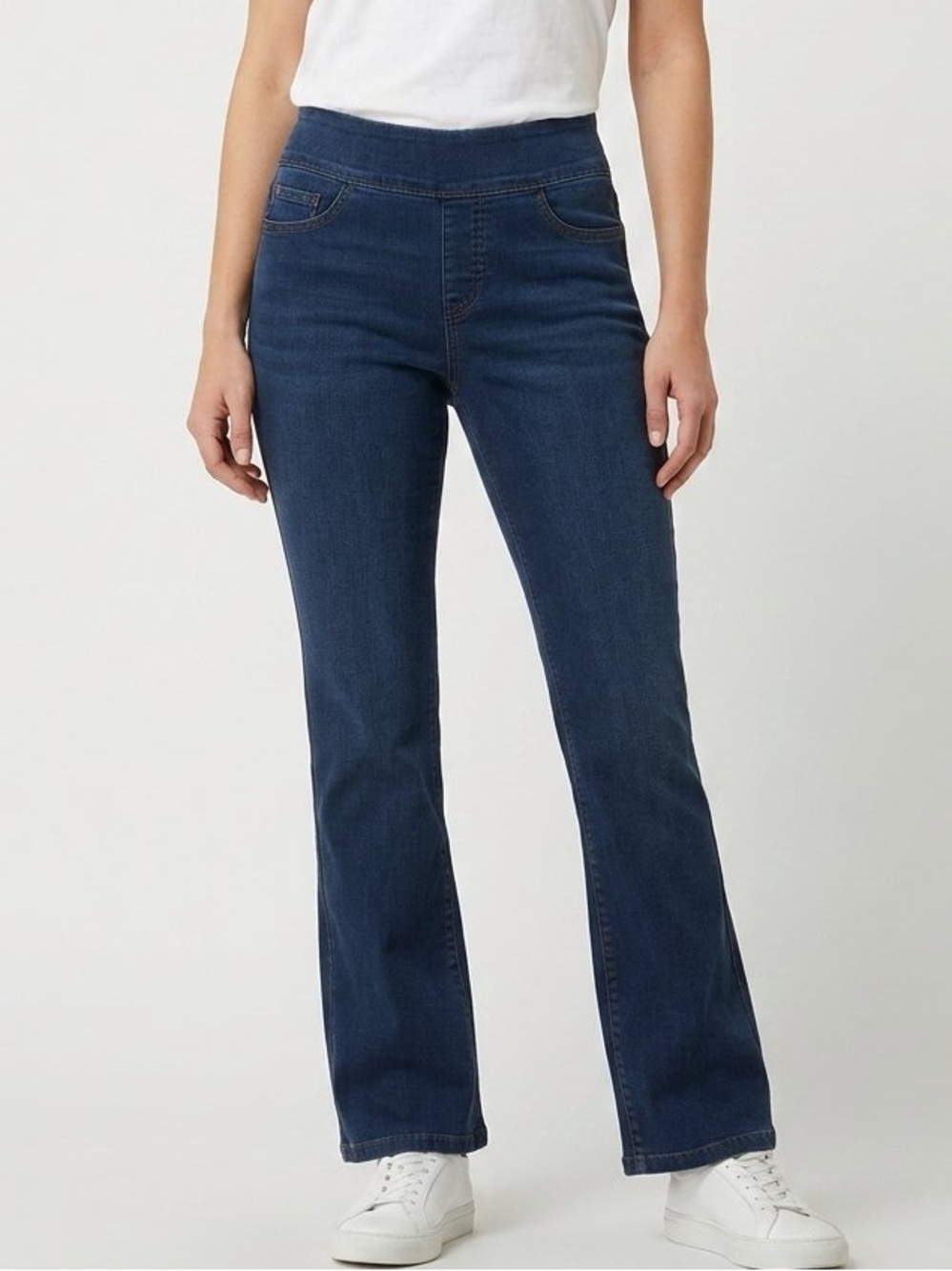 Jag Jeans Dark Blue Boot Leg Cut Jeans Sz-6.  DD3